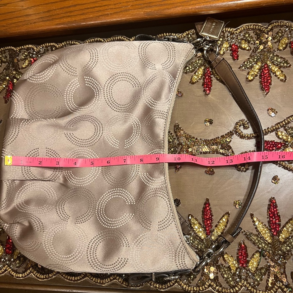 EUC Coach Madison Op Art Shoulder Bag w/charms tan/champagne gold in color - Picture 15 of 15